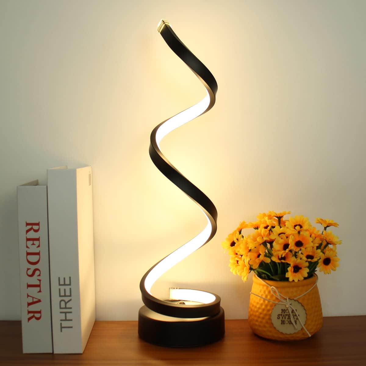 Spiralformet bordlampe